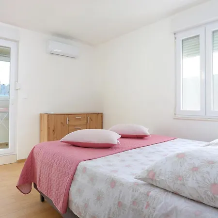 Apartment With Wifi - 20900 *